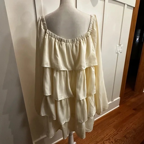 WeWoreWhat Ivory Long Sleeve Tiered Mini Dress in Crinkled Chiffon, NWT, XL - Picture 9 of 16